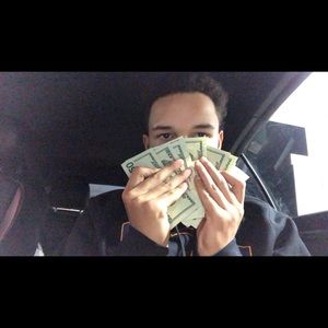 Meet your Posher, Hudson